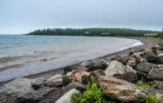 Flood bay rocky shore.