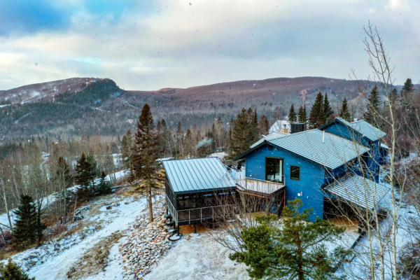 Snow at Blue House | Lutsen, MN Vacation Homes