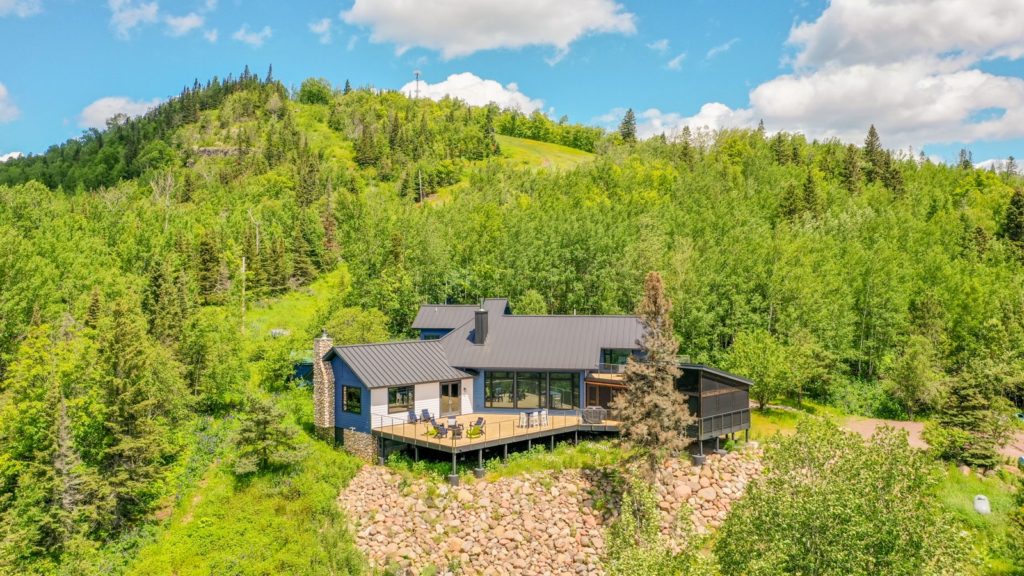 Snow at Blue House | Lutsen, MN Vacation Homes