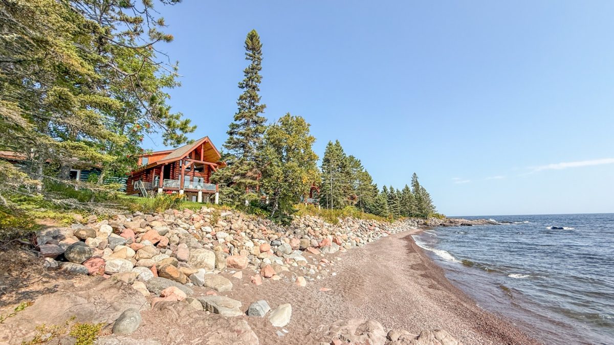 Ravencliff | Schroeder, MN | New Vacation Homes